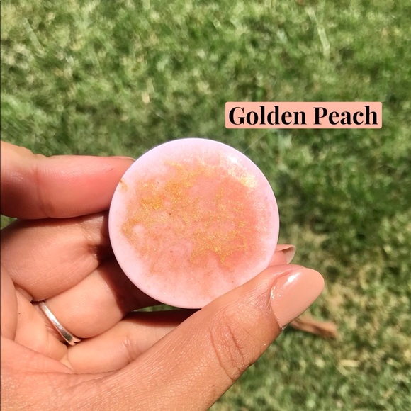 “Golden Peach” Resin Phone Pop - Picture 1 of 1